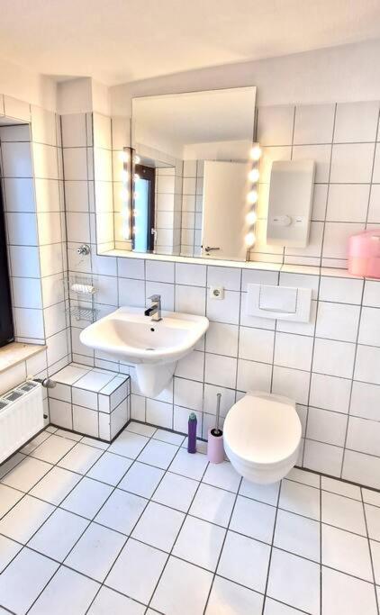 Luna City-Apartment 80Qm 2 Zimmer 2 Baeder 20Km Messe Airport Krefeld Eksteriør bilde